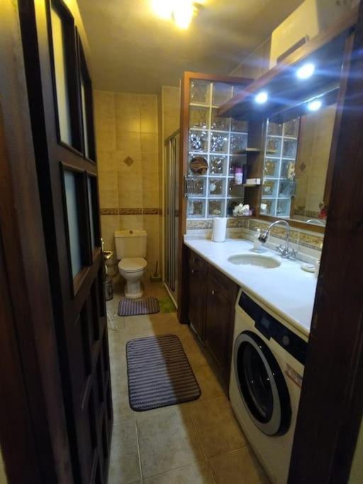 Daire 15 Min To Saw Airport + 5 Min To Metro İstanbul
